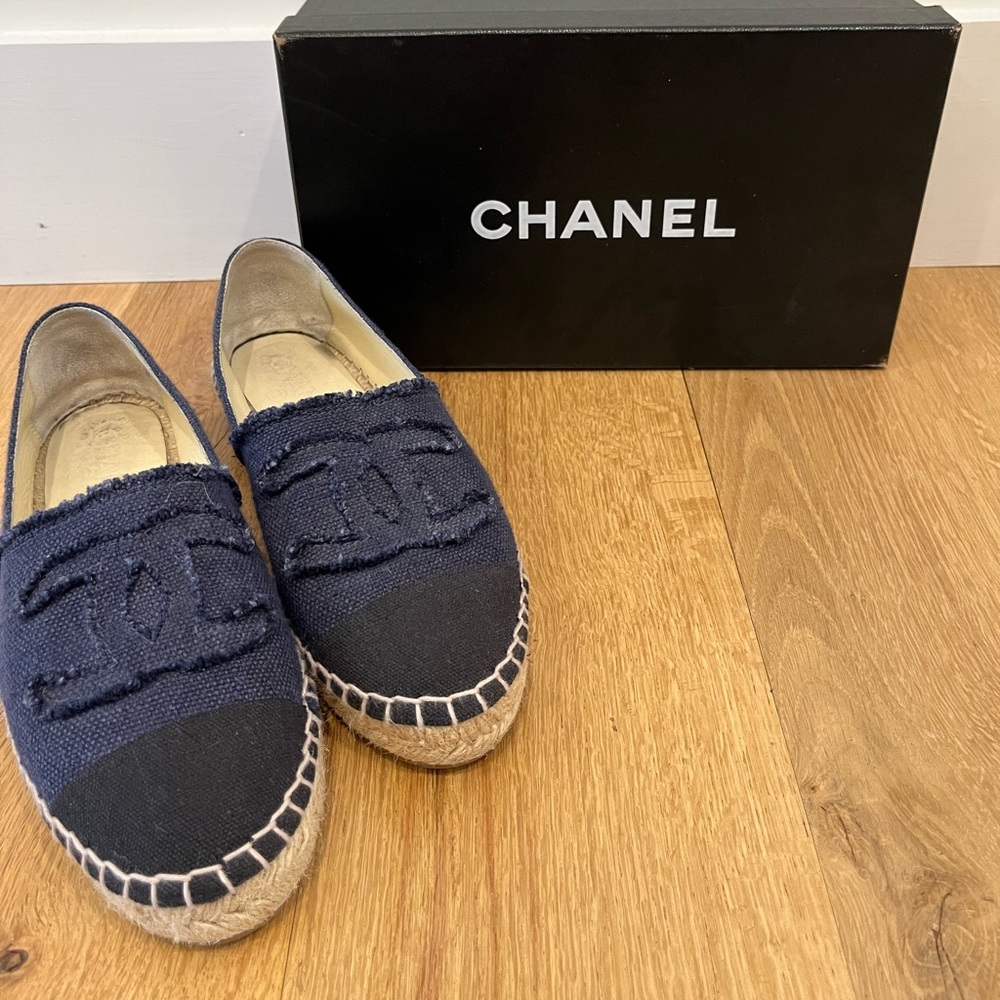 Chanel blue denim espadrille flat size 38